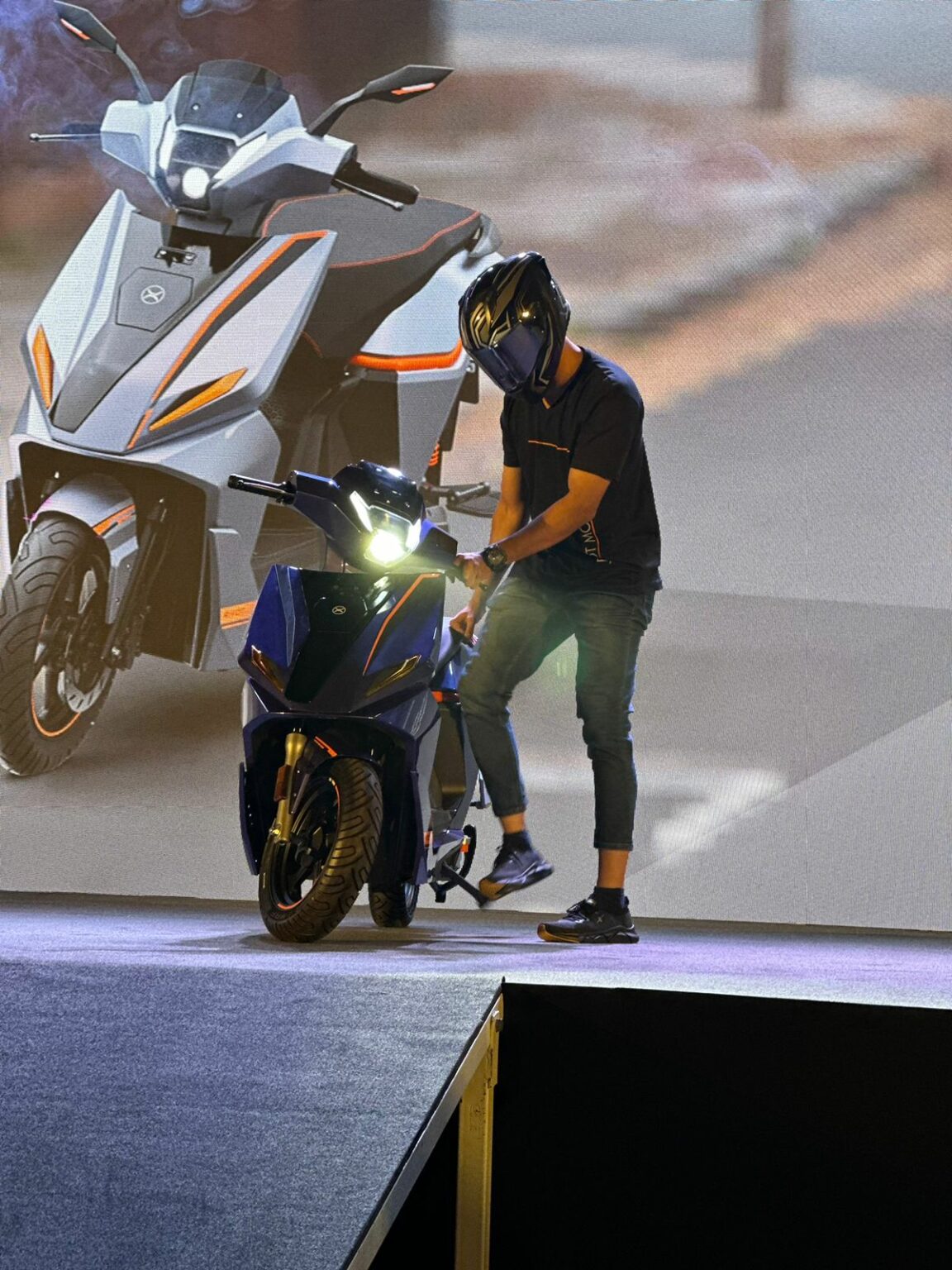 Rivot Motors Belagavi Unveils The RIVOT NX100: World's First Electric ...