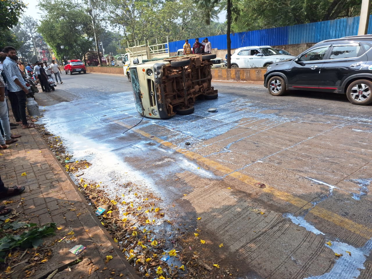 Milk Van Hits Two Wheeler On Congress Road - All About Belgaum